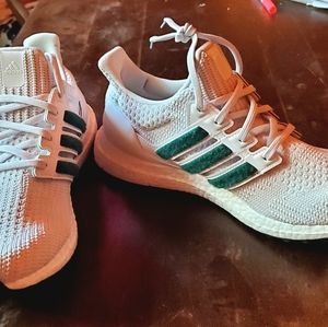 Adidas UltraBoost 4.0 DNA